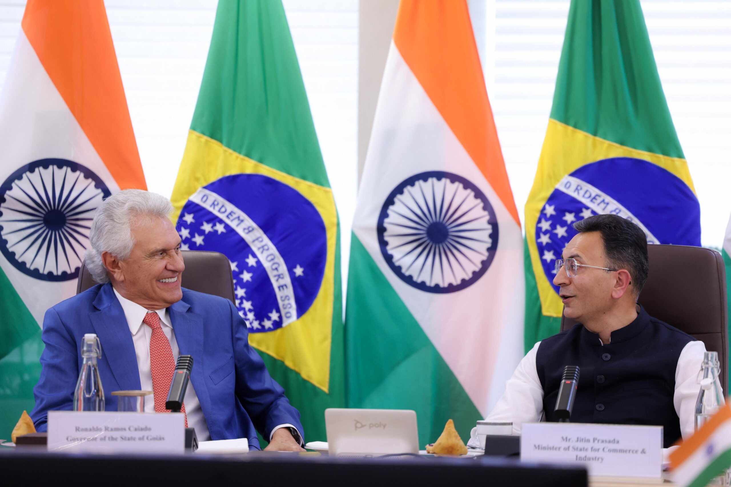 Caiado em missão na índia. Foto: Júnior Guimarães