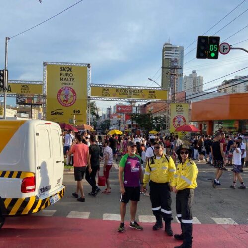 Mobilidade no carnaval de rua em Goiânia. Foto: SET