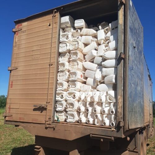 descarte irregular de agrotoxicos. Foto: Agrodefesa