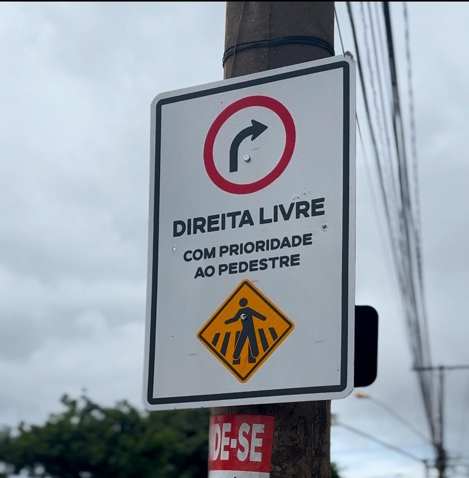 Sinalização de Direita Livre em Goiânia. Foto: Divulgação/SET