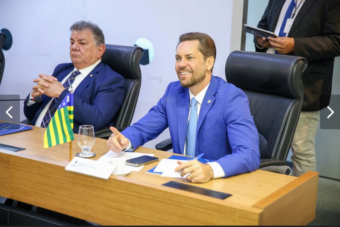 Bruno Peixoto empossado na Unale_Jesse Peixoto