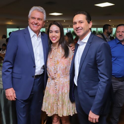 Caiado, a primeira-dama de Aparecida e Leandro Vilela_Rodrigo Estrela