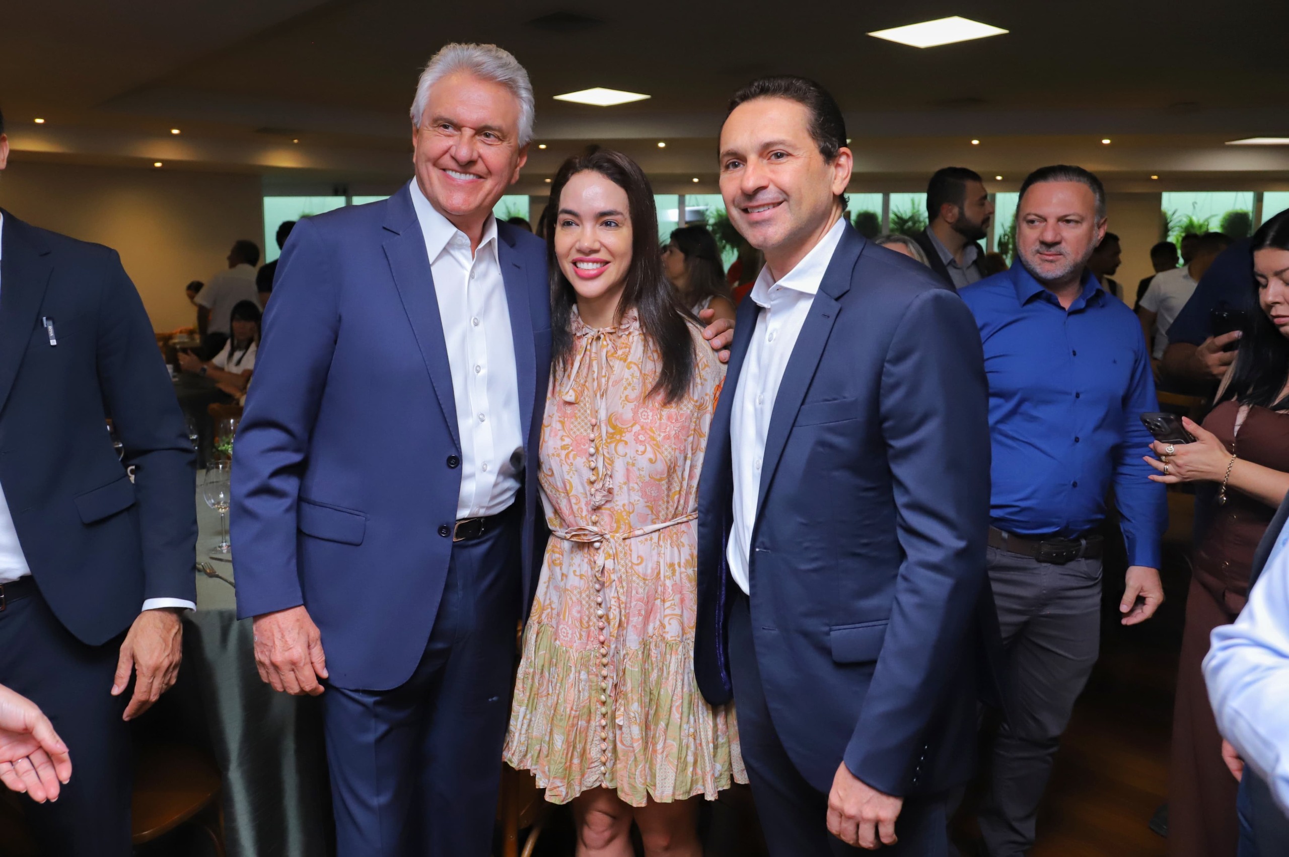 Caiado, a primeira-dama de Aparecida e Leandro Vilela_Rodrigo Estrela