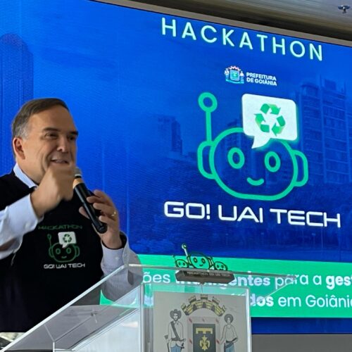Mabel no lançamento do Hackathon_Altair Tavares
