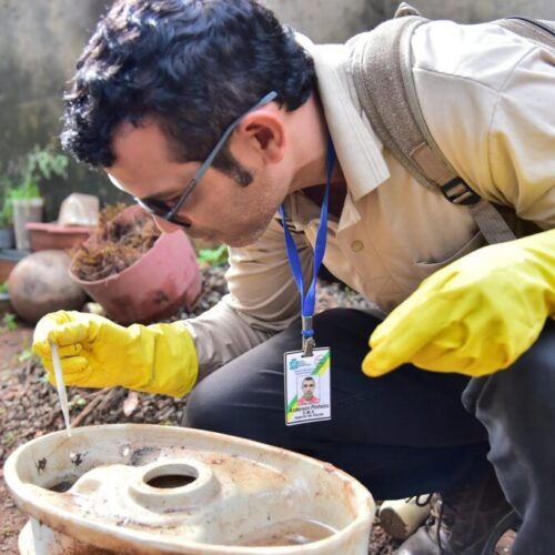 Operação de combate ao mosquito da dengue, Aedes, em Aparecida de Goiania. Foto: Jhonney Macena