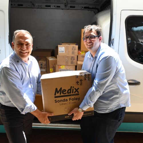 Mabel doa salario para compra de insumos_Alex Malheiros