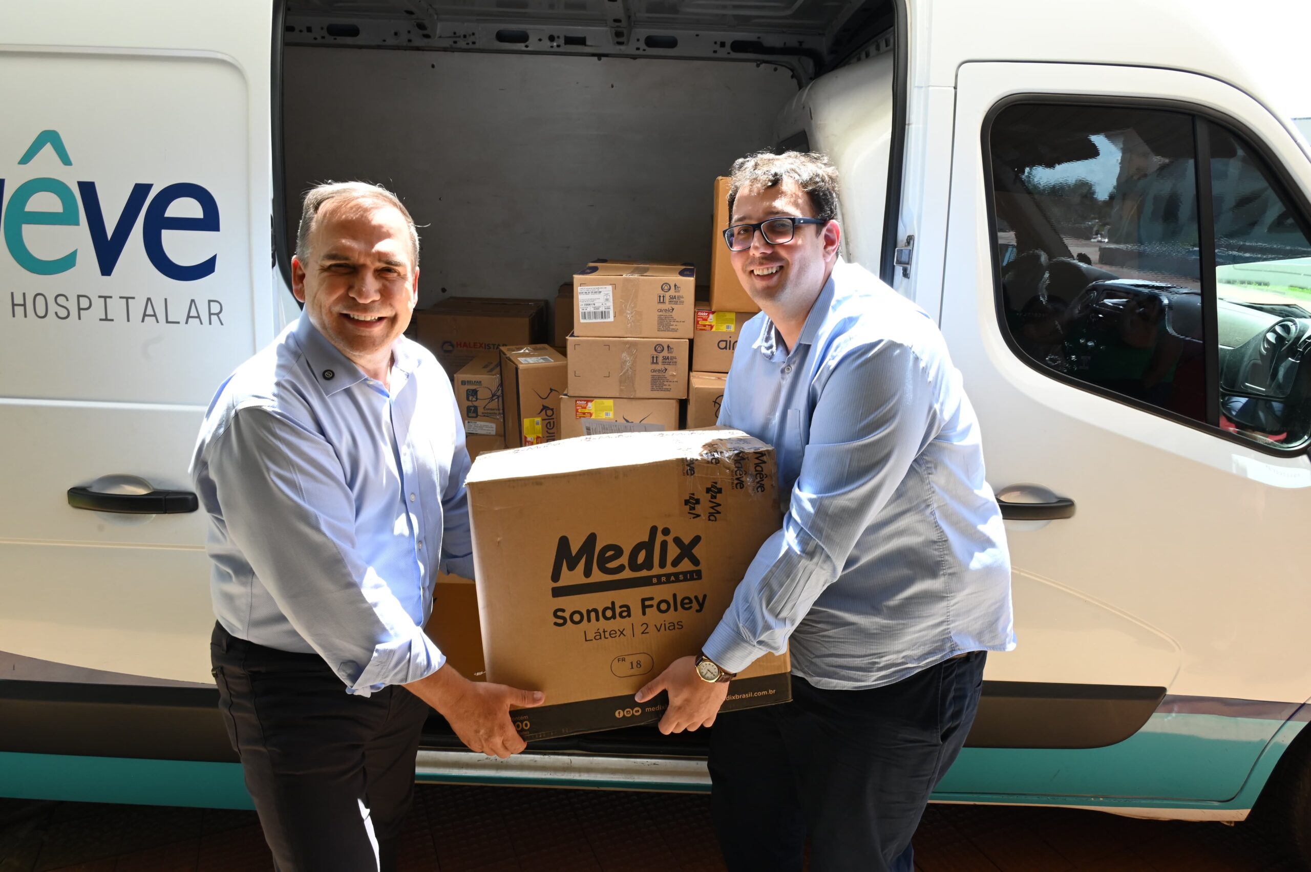 Mabel doa salario para compra de insumos_Alex Malheiros