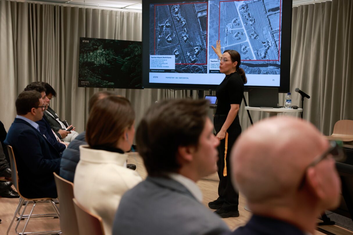 Daniel Vilela conhece startup filandesa. Foto: Vice-governadoria