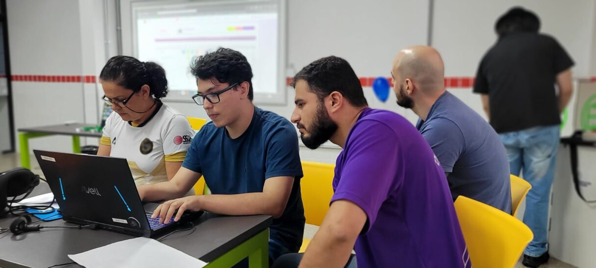 Cursos da Escola do Futuro. Foto: SECTI