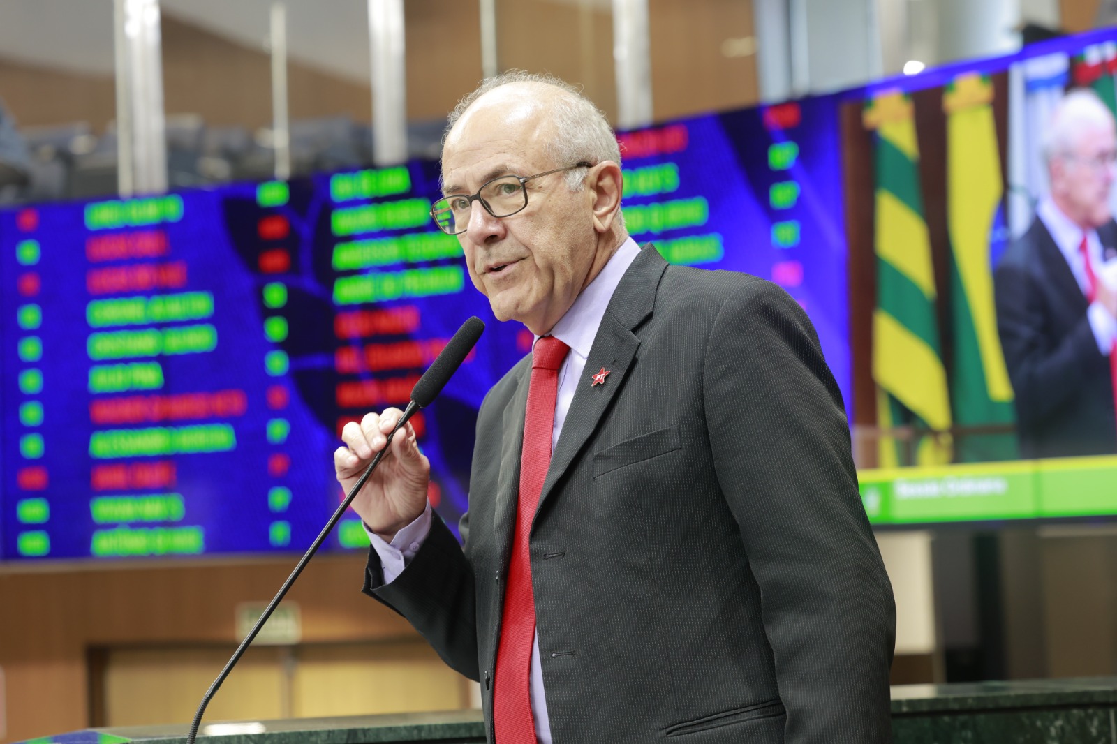 mauro rubem ação suspender contrato