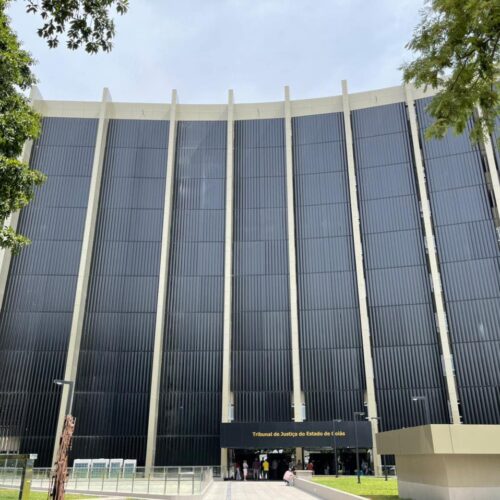 tjgo decisão câmera fardas policiais