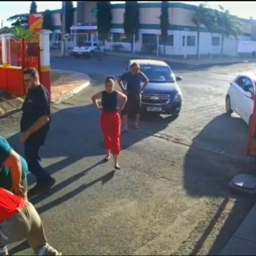 Soldado do Corpo de Bombeiros salva bebe engasgado com leite. Foto: Reprodução/CBMGO