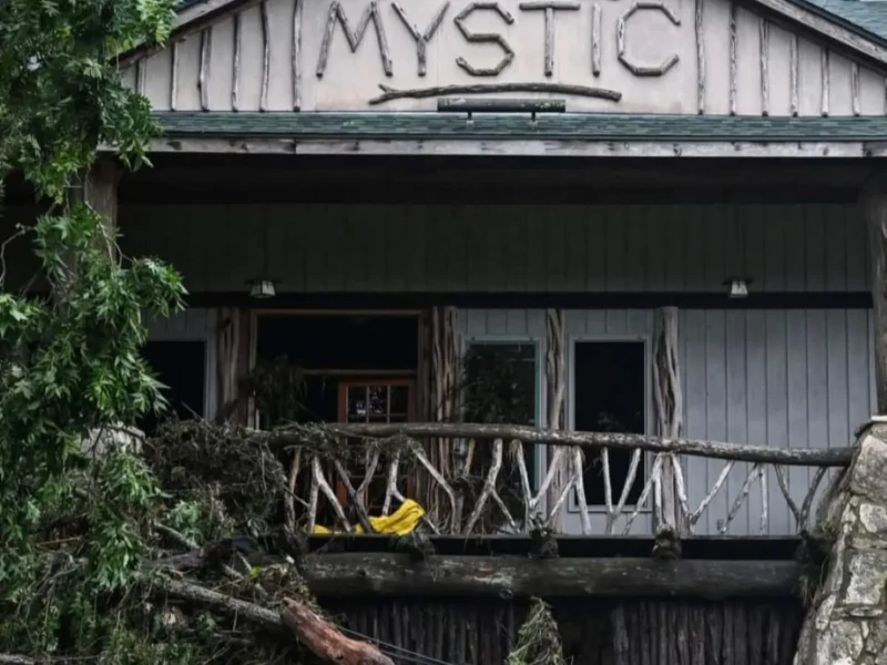 Acampamento onde estavam as meninas foi atingido com violência pela enchente Foto reprodução redes sociais