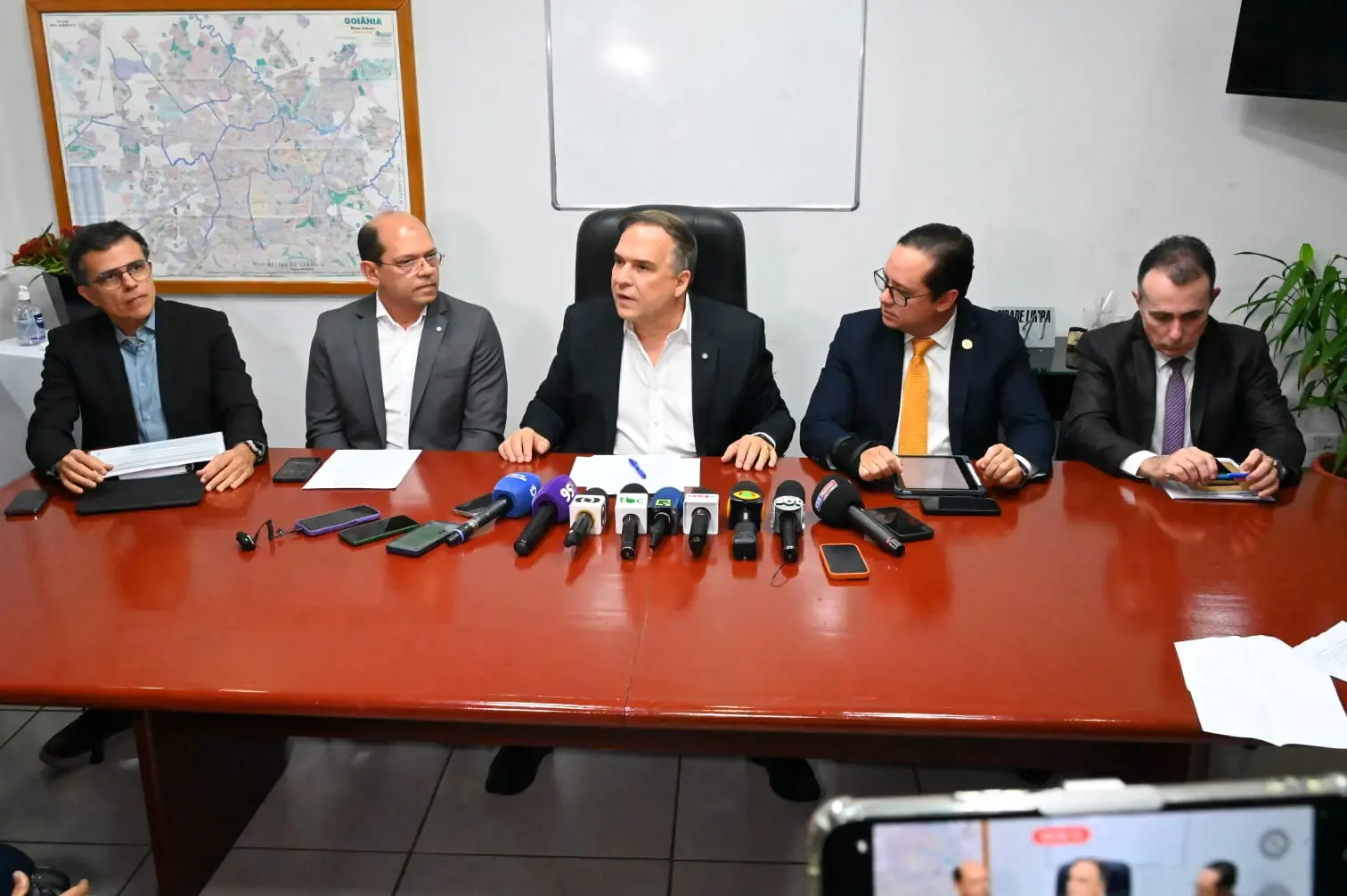 Mabel em coletiva sobre a Comurg_Alex Malheiros