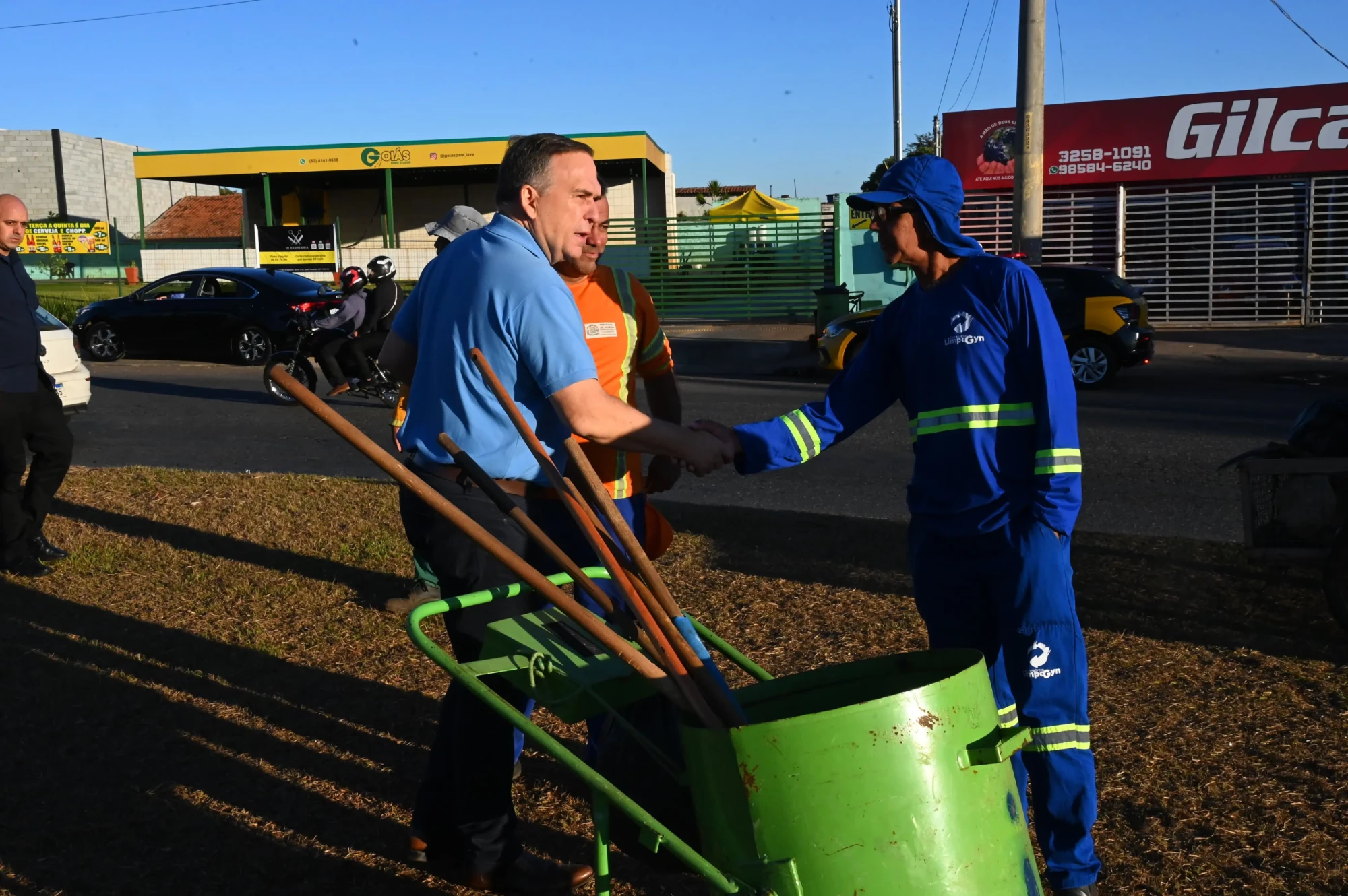 limpeza urbana no mutirao da zeladoria_alex malheiros