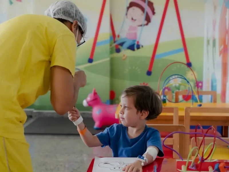 Atendimento-a-crianca-no-Hecad_Iron-Braz-1024x685