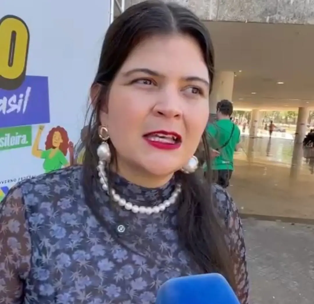Aava Santiago falou com Lula e confirmou candidatura à Câmara Foto DG
