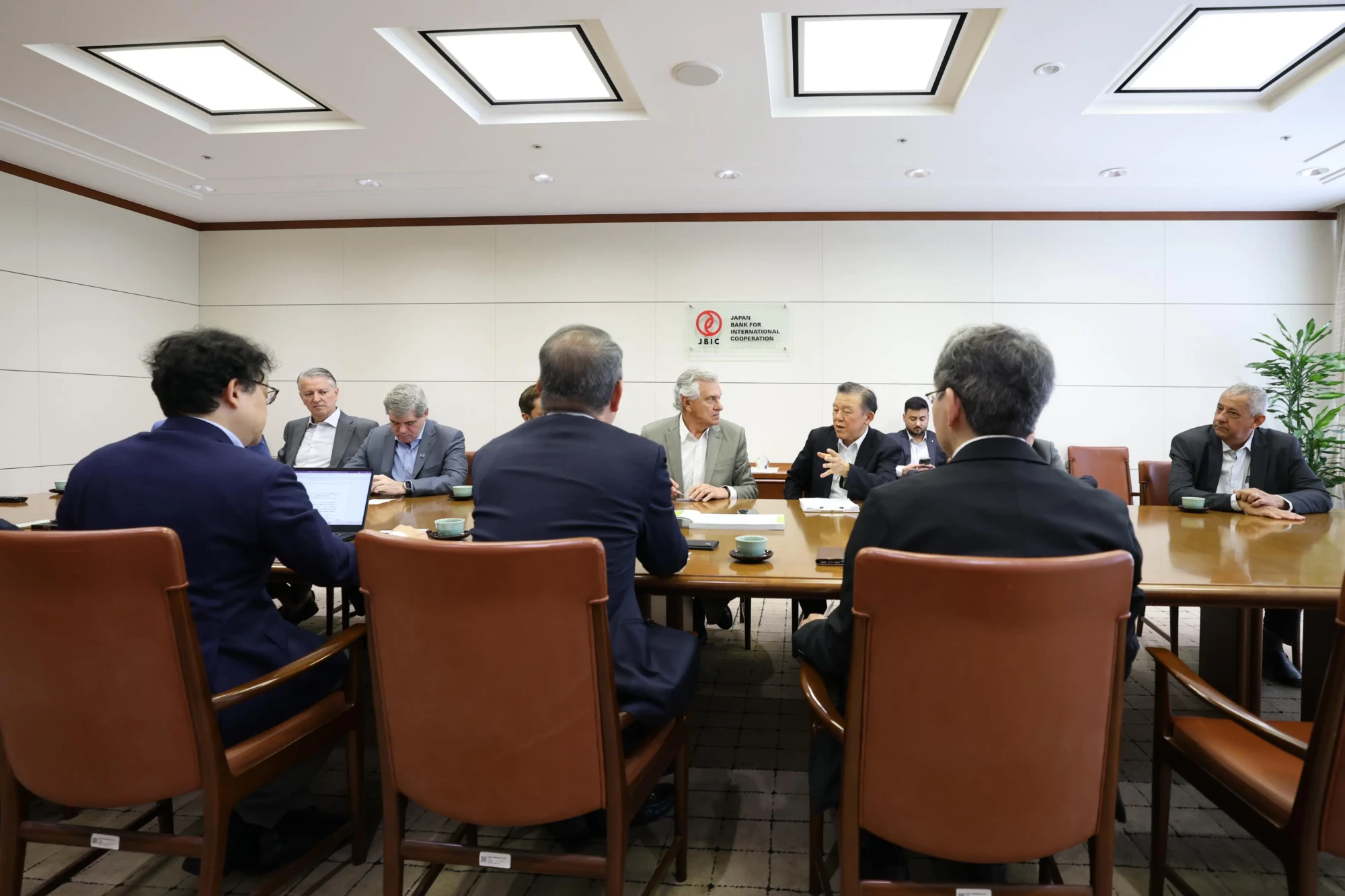 Ronaldo Caiado em reunião com banco internacional japones. Foto: Junior Guimaraes