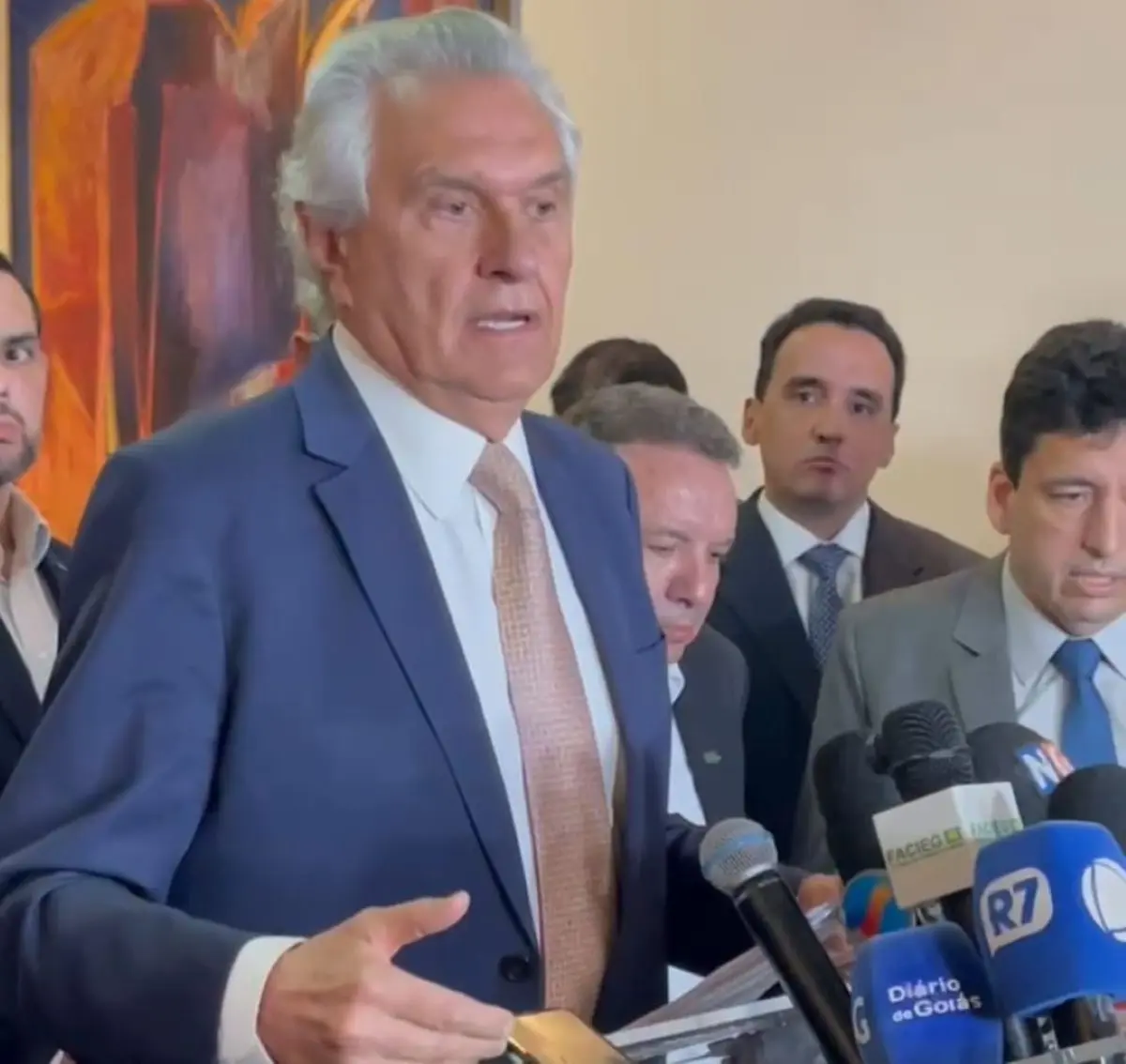 Caiado anunciou medidas assim que voltou do Japão Foto DG