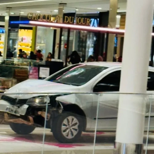 Motorista que invadiu Shopping Flamboyant