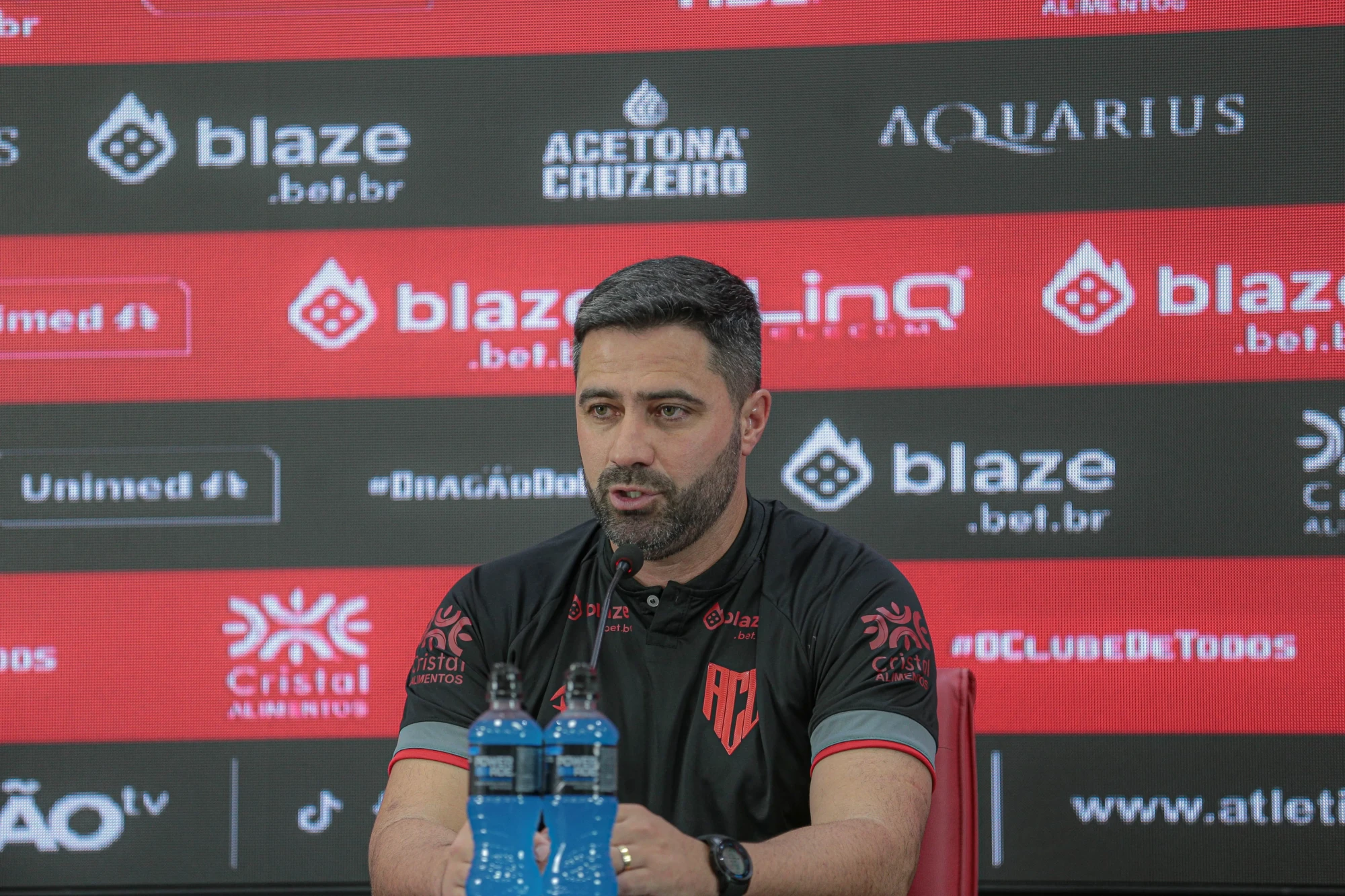 Técnico Rafael Lacerda - Atlético-GO (Foto: Bruno Corsino)