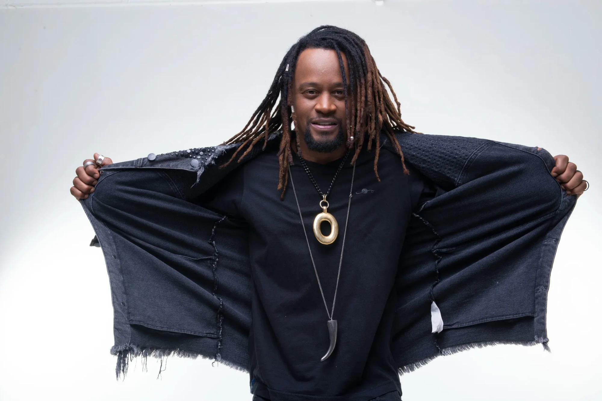 Claque Cultural e show de Toni Garrido em São Jorge (GO)