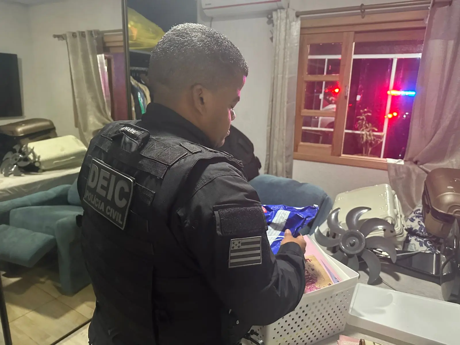 Polícia Civil de Goiás desarticula quadrilha que aplicava golpes com venda de veículos de luxo