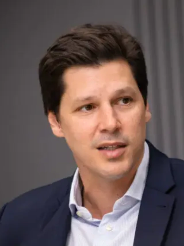 Daniel Vilela emite nota sobre prisão domiciliar de Bolsonaro