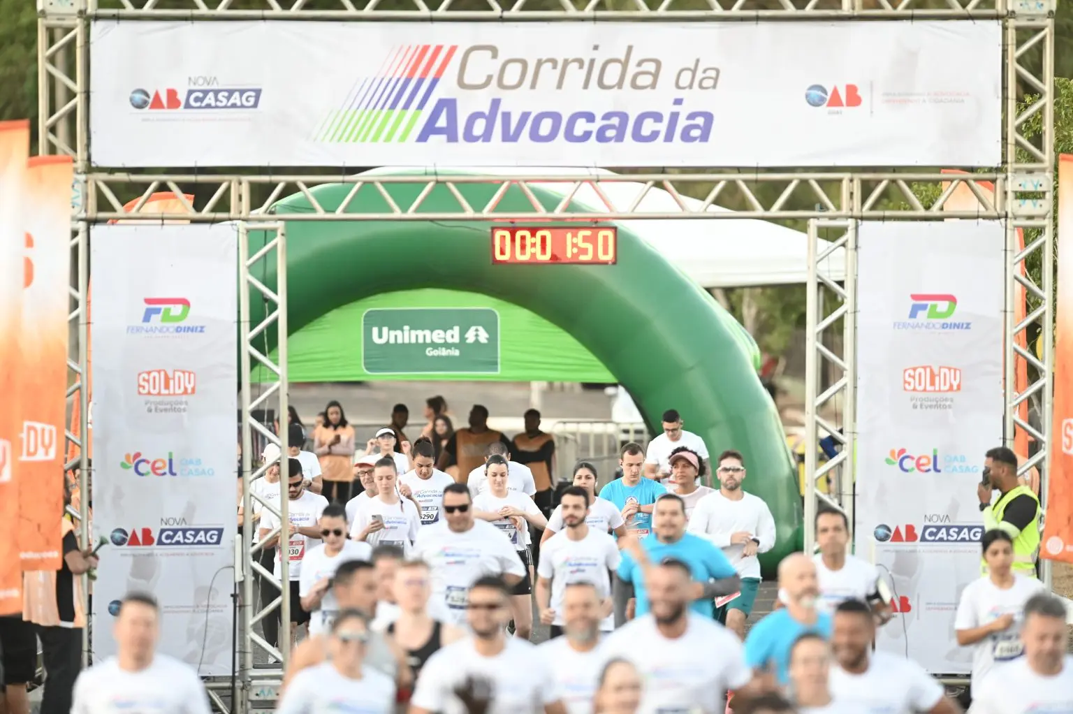 Corrida da Advocacia esgota inscrições e une esporte e solidariedade com doação de alimentos em Goiânia
