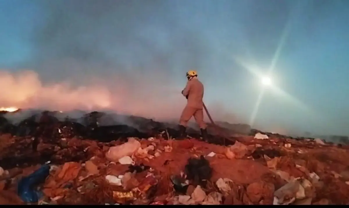 Incêndio foi controlado na manhã deste sábado Foto reprodução de vídeo CBMGO