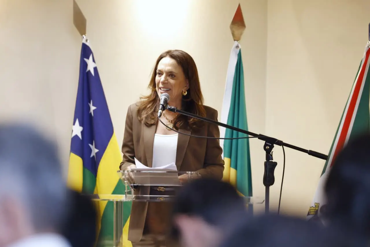 Gracinha Caiado em cerimônia de repasse de R$ 100 milhões para reforma, construção ou adequação de 414 equipamentos sociais em municípios goianos. Foto: André Saddi e Rômullo Carvalho. 