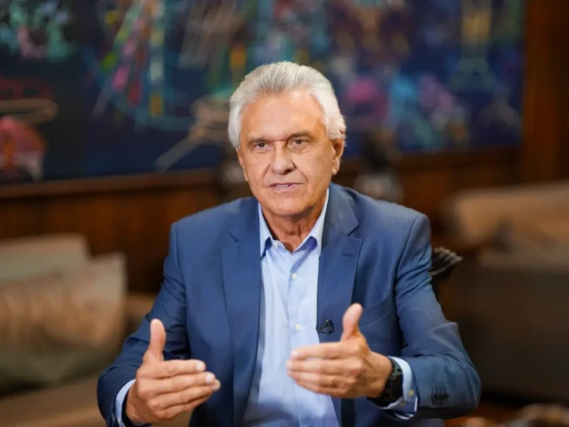 Governador-Ronaldo-Caiado_Secom-1-1215x810