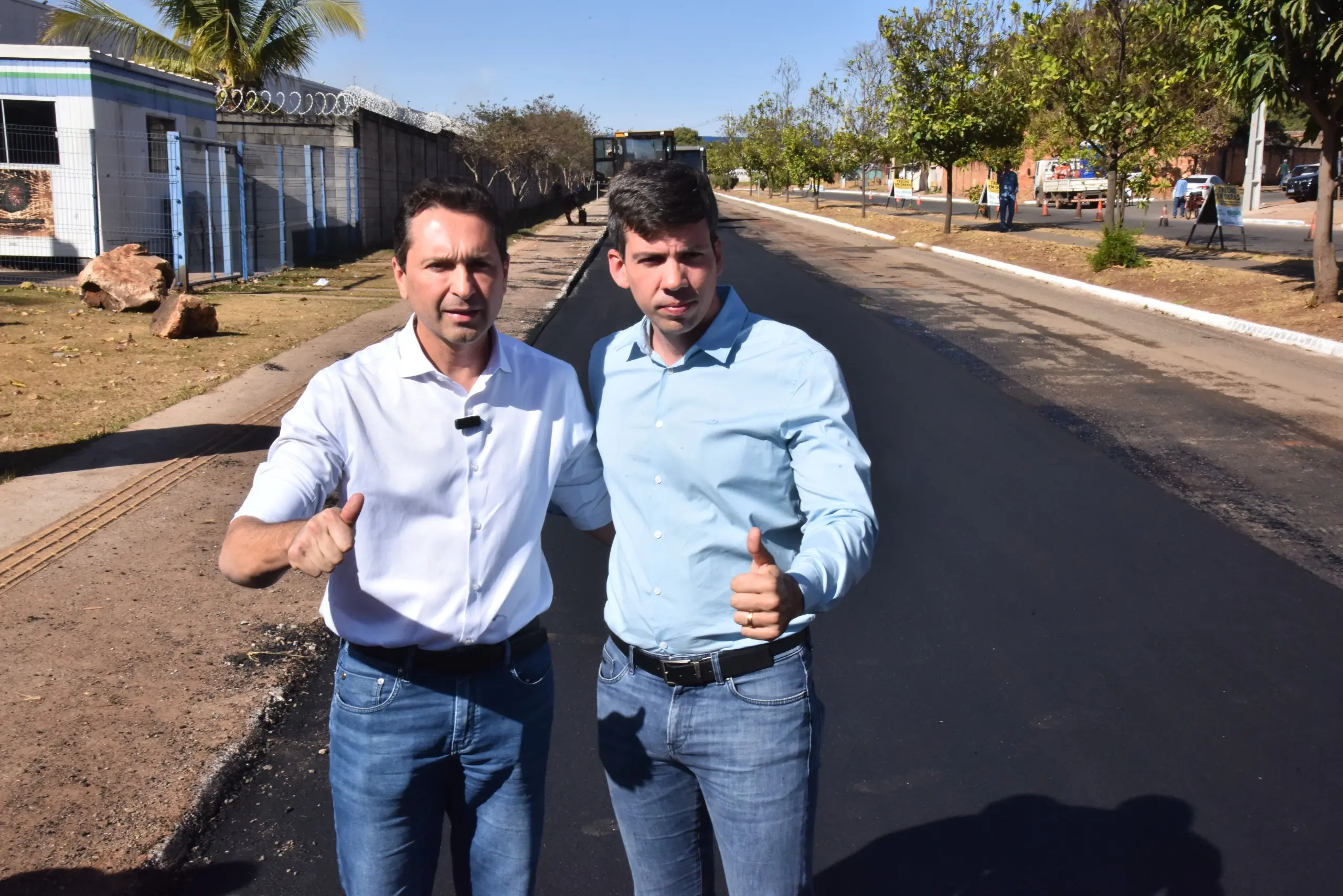 Prefeito de Aparecida e Goinfra vistoriam início de obras de recapeamento e ponte na cidade