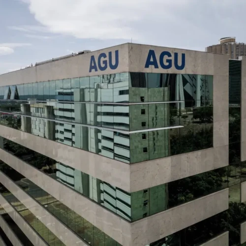 Brasil Paralelo acusa AGU de erro grave em ação sobre caso Maria da Penha