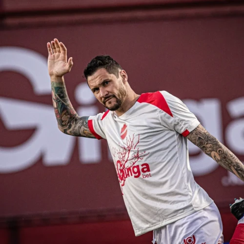 Tiago Pagnussat - Vila Nova (Foto - Roberto Corrêa)