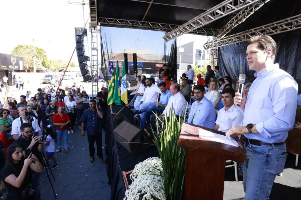 Daniel Vilela fez o anúncio da obra na festa de aniversário de Vianópolis Foto André Costa