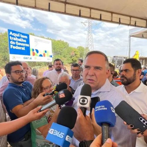 Mabel lança obra de canalização do Cascavel Foto Secom Goiânia