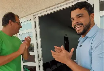 O prefeito Marden inaugurou na manhã desta terça-feira (26/08) a nova sede da Secretaria Municipal de Educação. Foto: Reprodução.