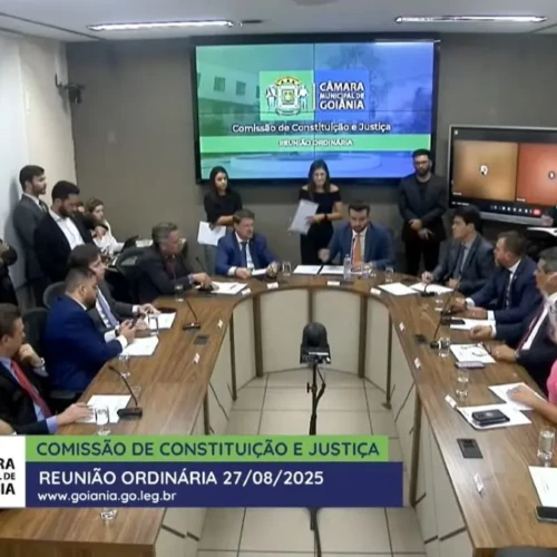 CCJ derruba taxa do lixo que agora precisa de aval do Plenário Foto reprodução Tv Câmara de Goiânia