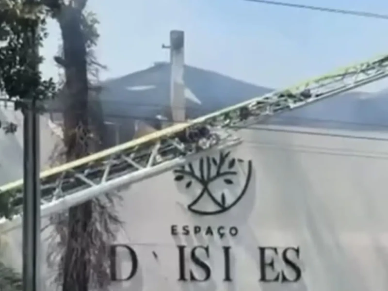 Espaço Dois Ipês, que era Ara Macao ficou bastante danificado pelas chamas Foto reprodução redes sociais
