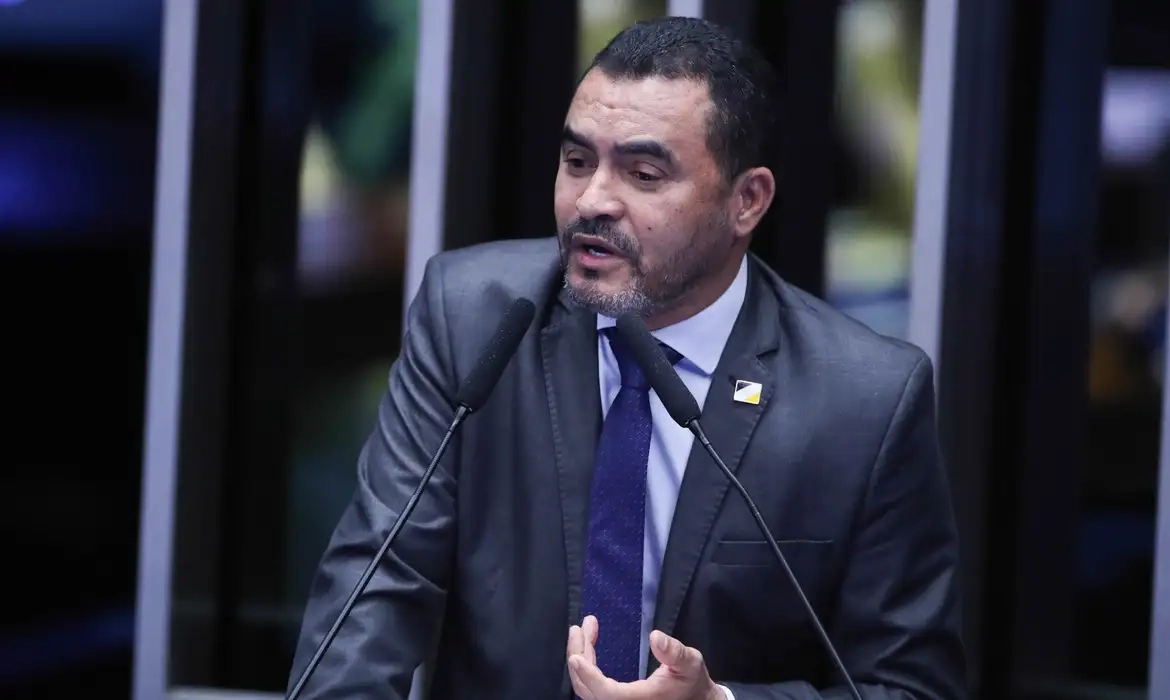 STJ afasta governador do Tocantins do cargo por suspeita de desvio de R$ 73 milhões em compras