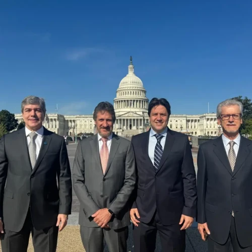 André Rocha, presidente executivo do Sifaeg Sifaçúcar e presidente da Federação das Indústrias do Estado de Goiás (Fieg); Wilton Machado, CEO da Brasil Minérios; Henrique Penna de Siqueira, diretor Comercial e de Logístic