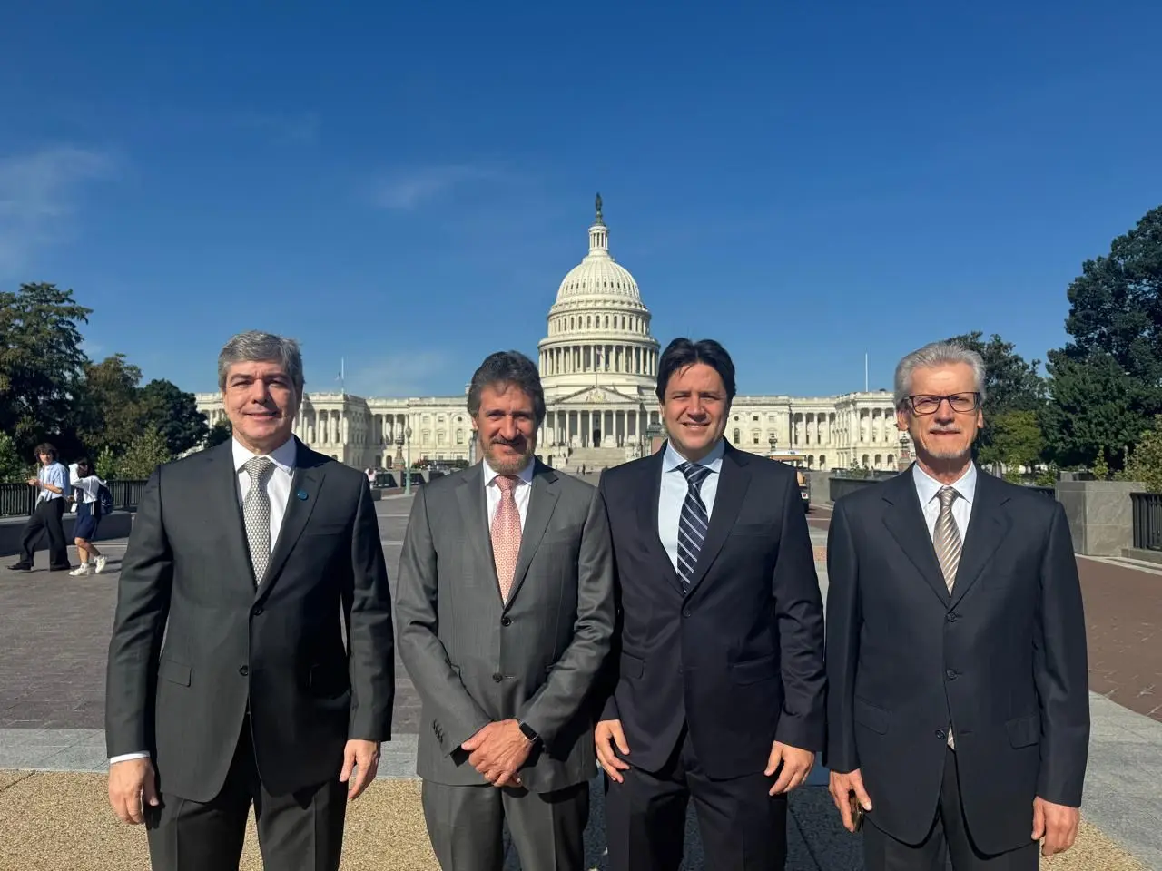 André Rocha, presidente executivo do Sifaeg Sifaçúcar e presidente da Federação das Indústrias do Estado de Goiás (Fieg); Wilton Machado, CEO da Brasil Minérios; Henrique Penna de Siqueira, diretor Comercial e de Logístic