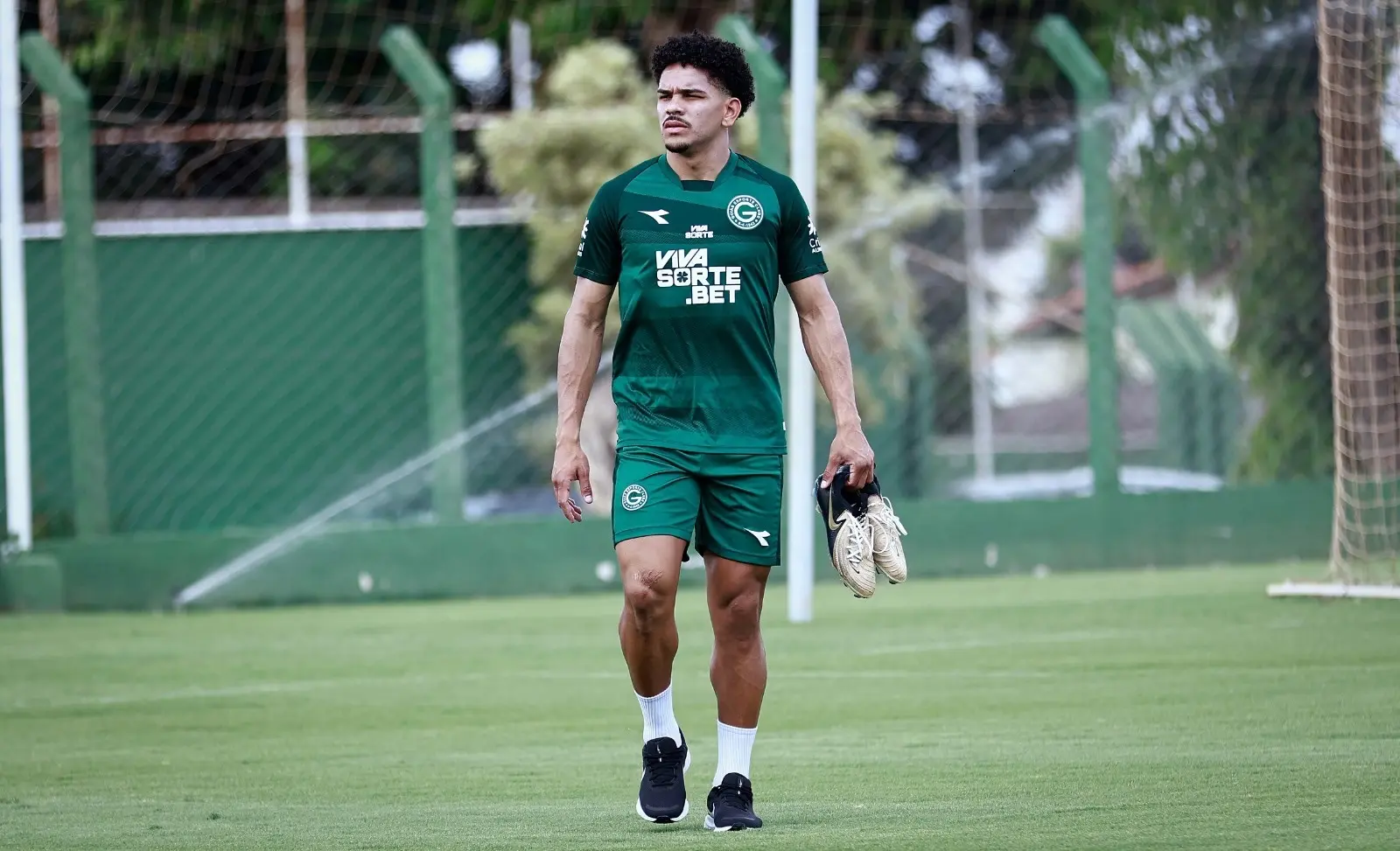 Fábio - Lateral - Goiás