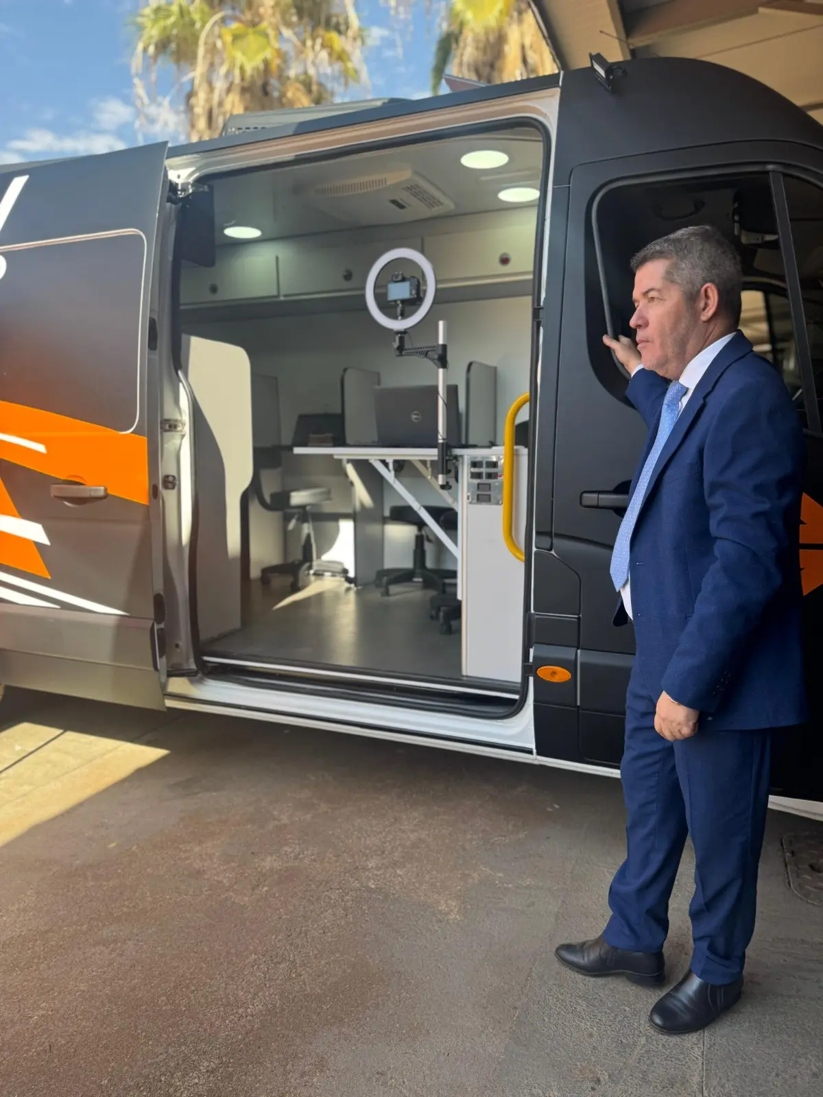 Detran-GO lança vans móveis para aplicação de provas teóricas no interior do Estado