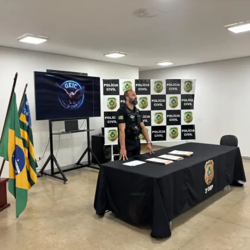 Polícia Civil cumpre 15 mandados em operação contra esquema de fretes fictícios em Anápolis