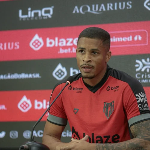 Tito - Zagueiro - Atlético-GO (Foto - Bruno Corsino)