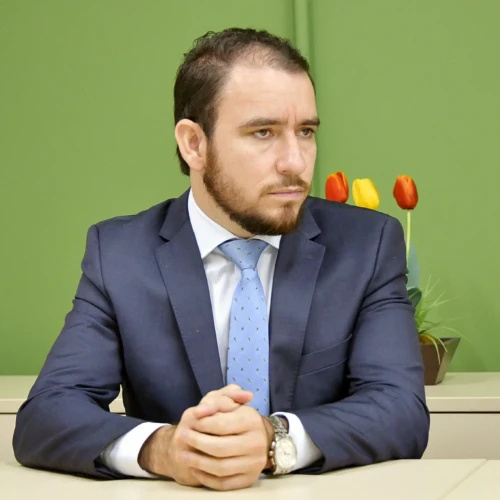 Wellington Bessa assume liderança do governo com perfil conciliador na Câmara