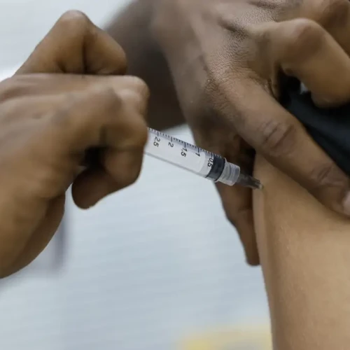 Casos de síndrome respiratória voltam a crescer em Goiás, alerta Fiocruz