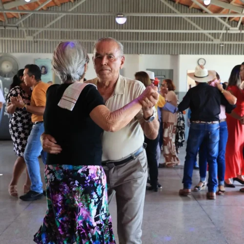Programação tem dança para melhor idade na Vila Vida de Trindade Foto divulgação Prfeitura de Trindade